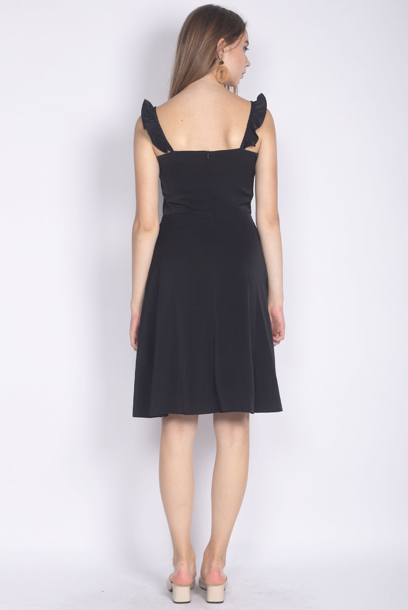 Frey Ruffle Strap Buttons Down Dress In Black