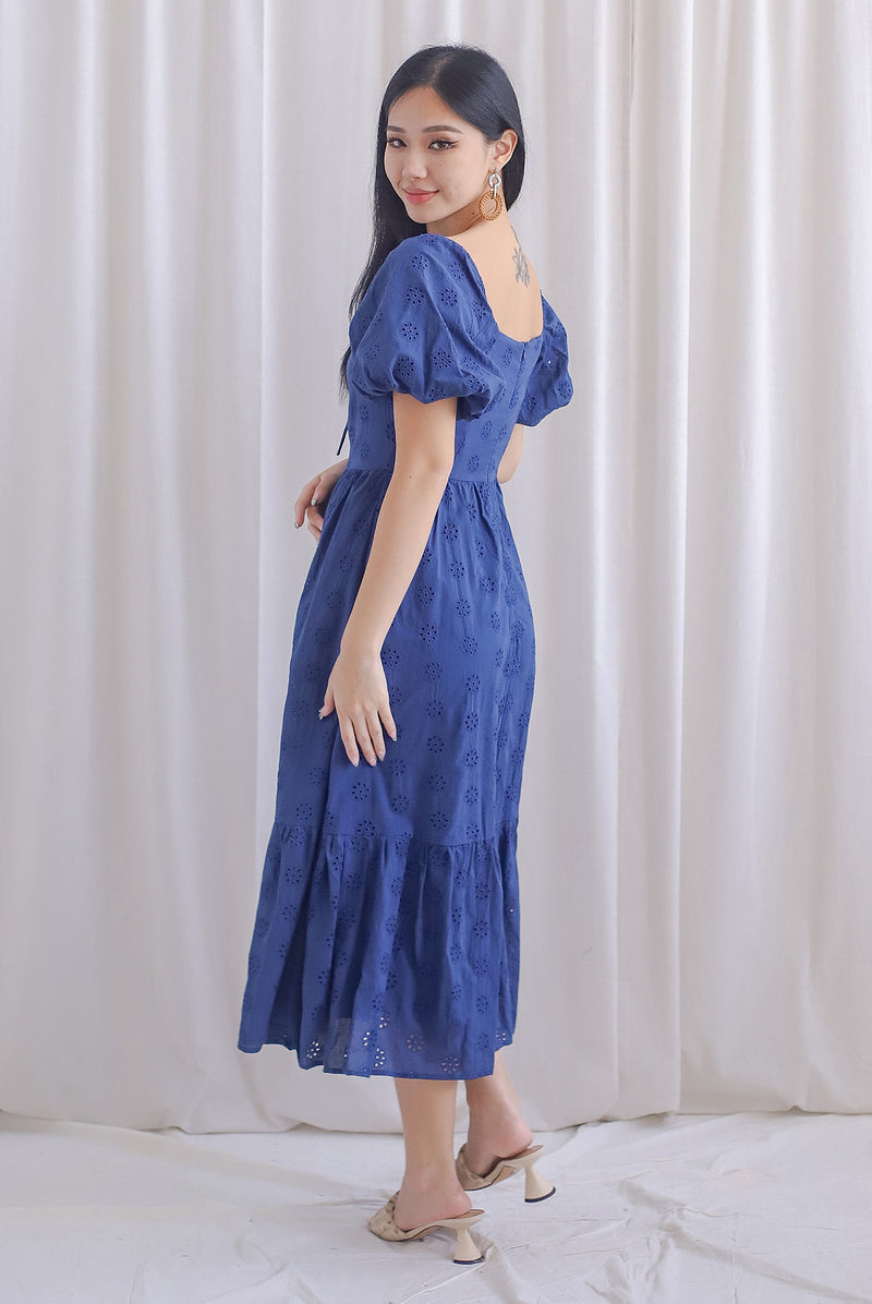 Guinevere Eyelet Tie Front Midi Dress In Navy Blue