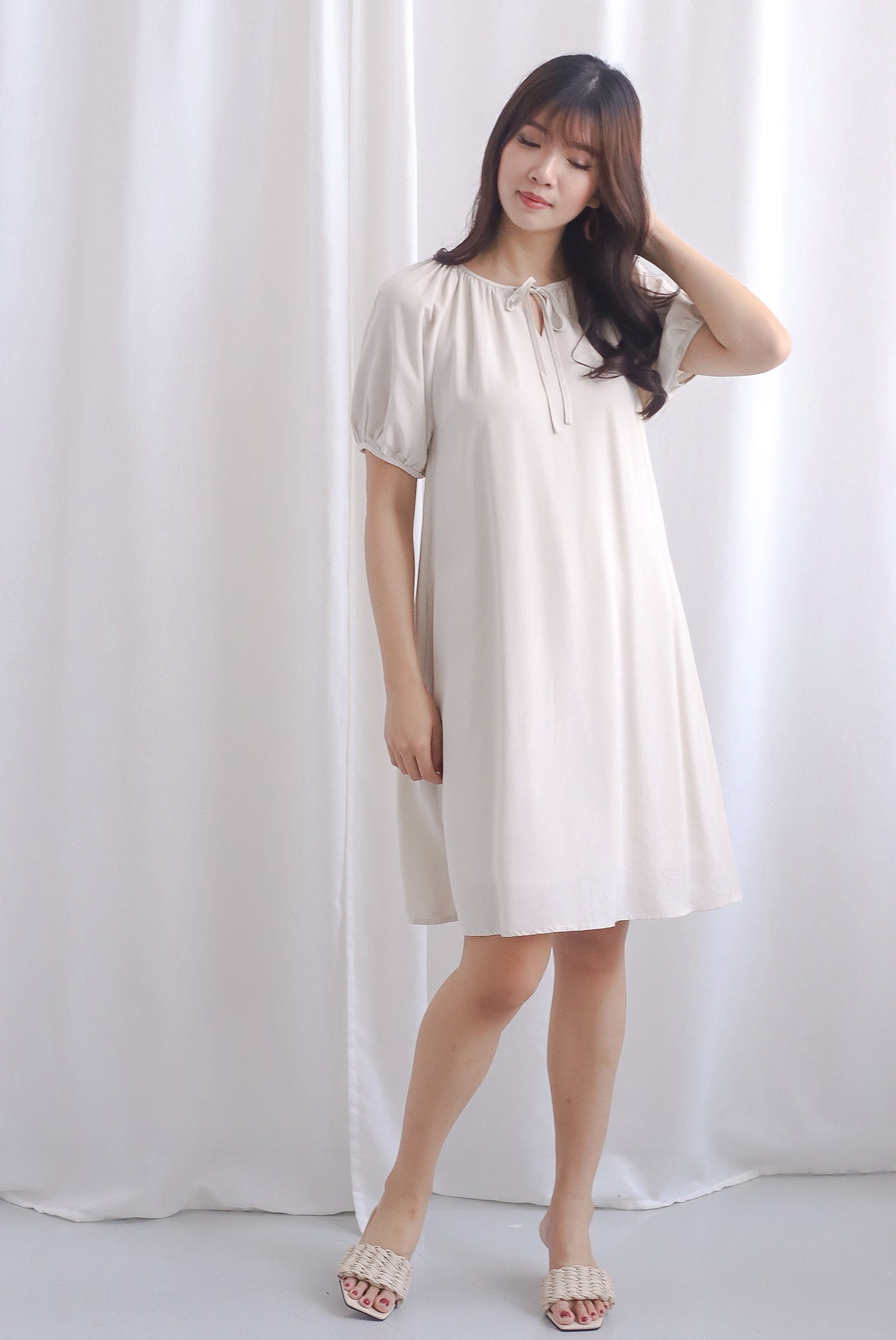 Haniela Tie Front Puff Sleeve Dress In Ecru