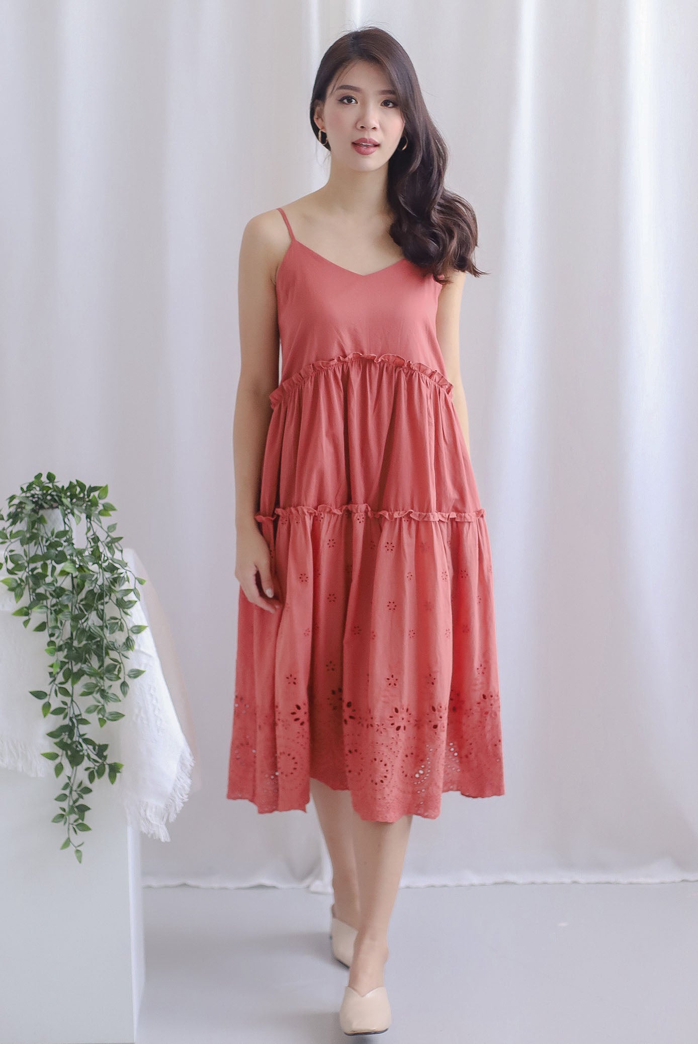 Harmonie Embro Sprag Tiered Dress In Rosewood