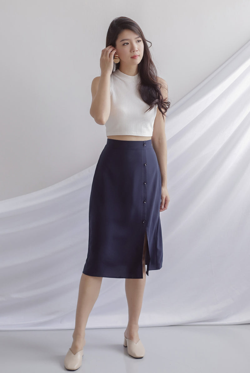 Hattie Buttons Slit Skirt In Navy Blue