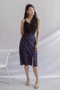 Hattie Buttons Slit Skirt In Navy Cherries