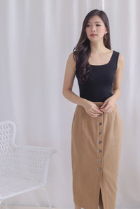 Hazelle Round Neck Tank Top In Black