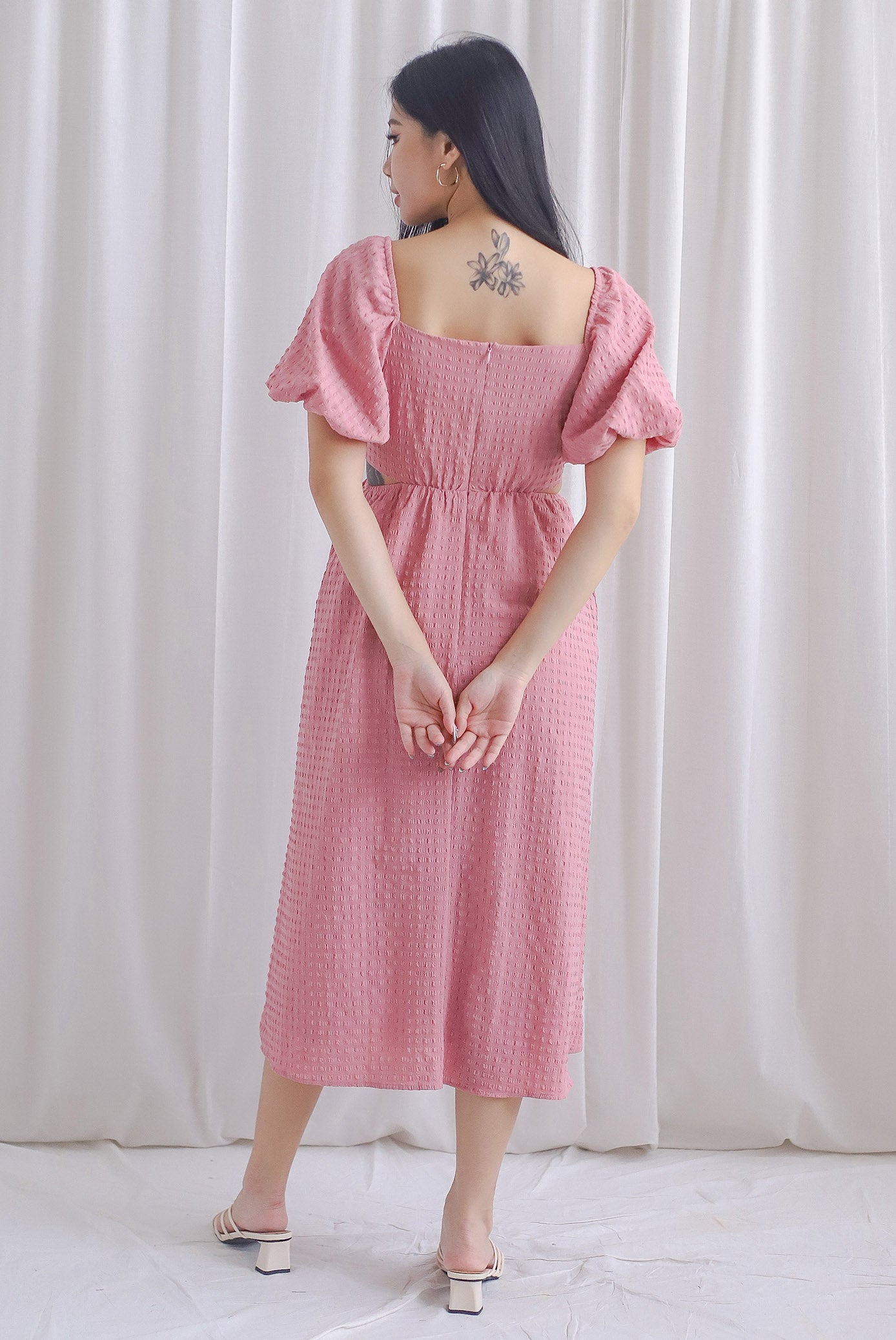 Hebe Puffy Sleeve Side Cut Out Dress In Rose Pink