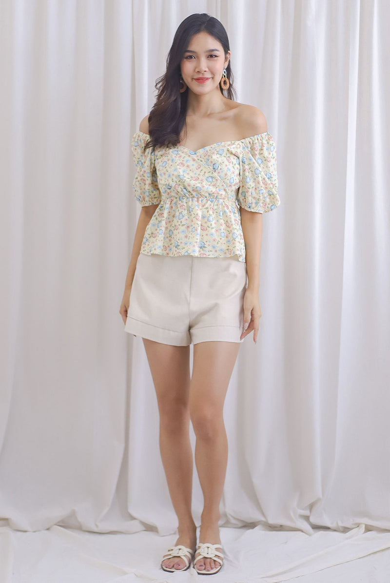Isabel Floral Puffy Sleeves Peplum Top In Yellow