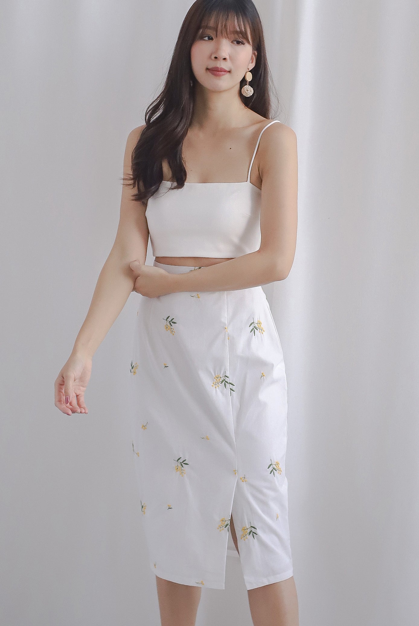 Jolin Floral Embro Slit Pencil Skirt In White