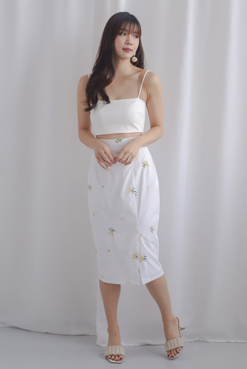 Jolin Floral Embro Slit Pencil Skirt In White