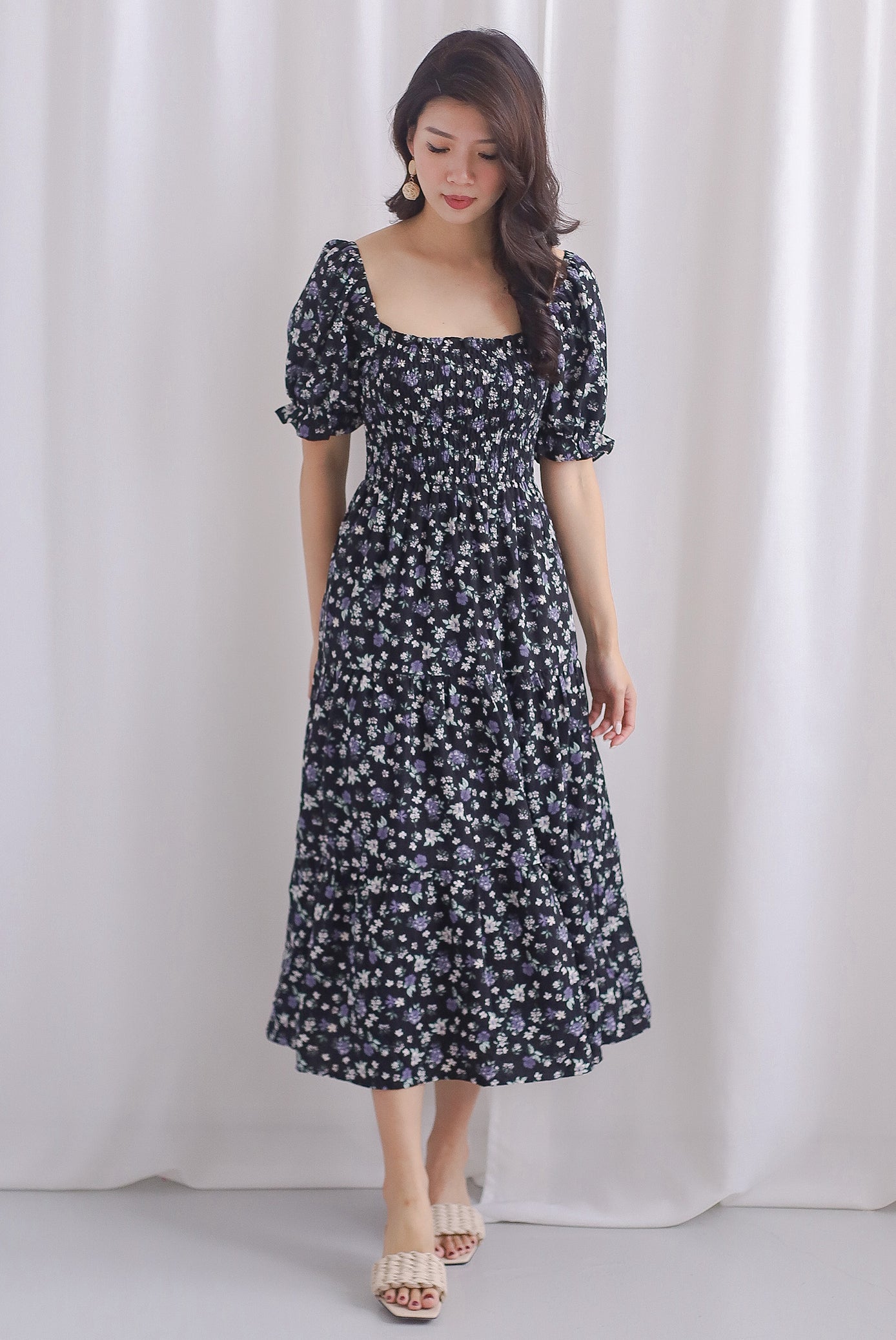 Kallie Puffy Sleeve Tiered Dress In Black Floral