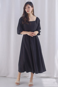 Karlina Puffy Sleeve Square Neckline Midi Dress In Black