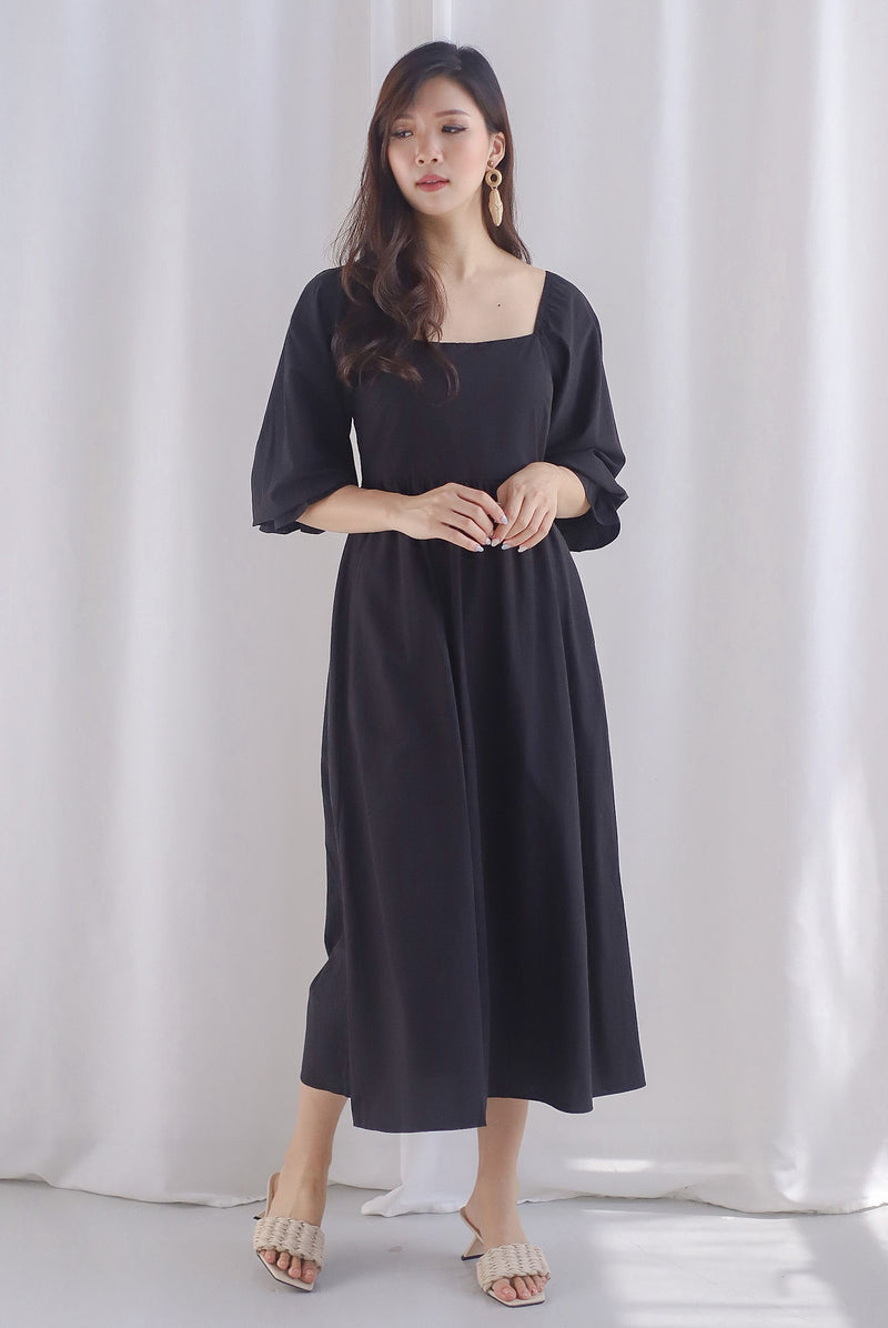 Karlina Puffy Sleeve Square Neckline Midi Dress In Black