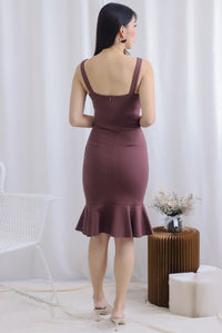 Lamis Strap Mermaid Dress In Mauve