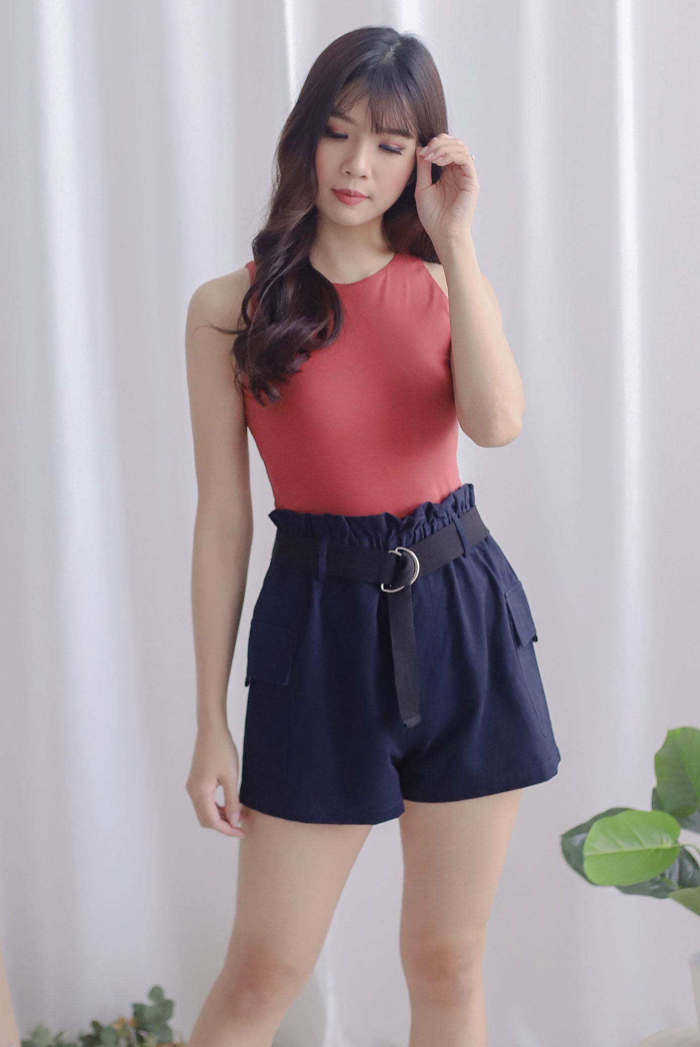 Lara Paperbag Shorts In Navy Blue