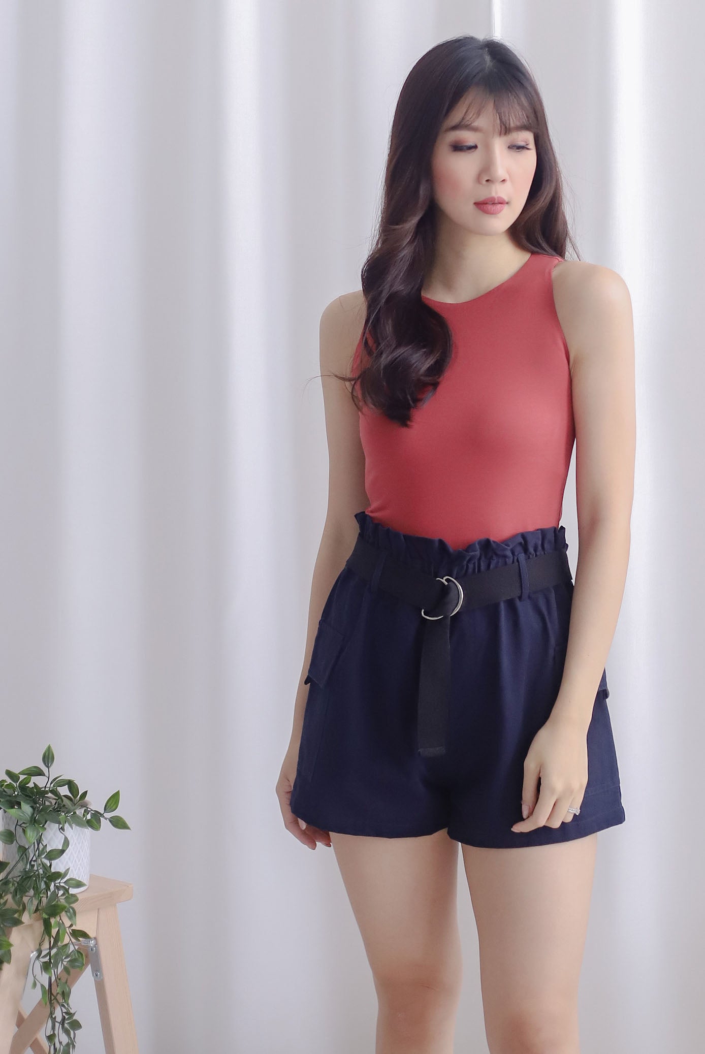 Lara Paperbag Shorts In Navy Blue