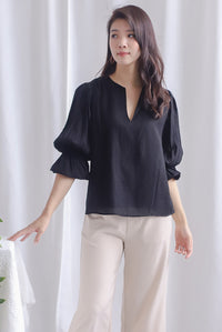 Lassie Tiered Puffy Sleeve Top In Black