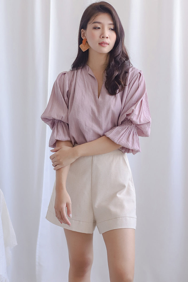 Lassie Tiered Puffy Sleeve Top In Mauve