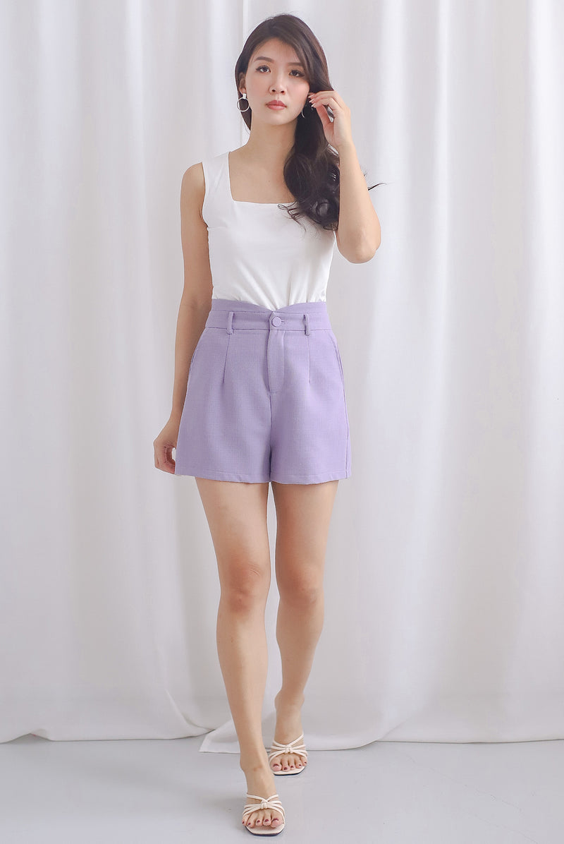 Lyssie Detail Front Shorts In Periwinkle