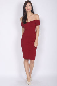 Marissa Off Shoulder Dress In Wine Red