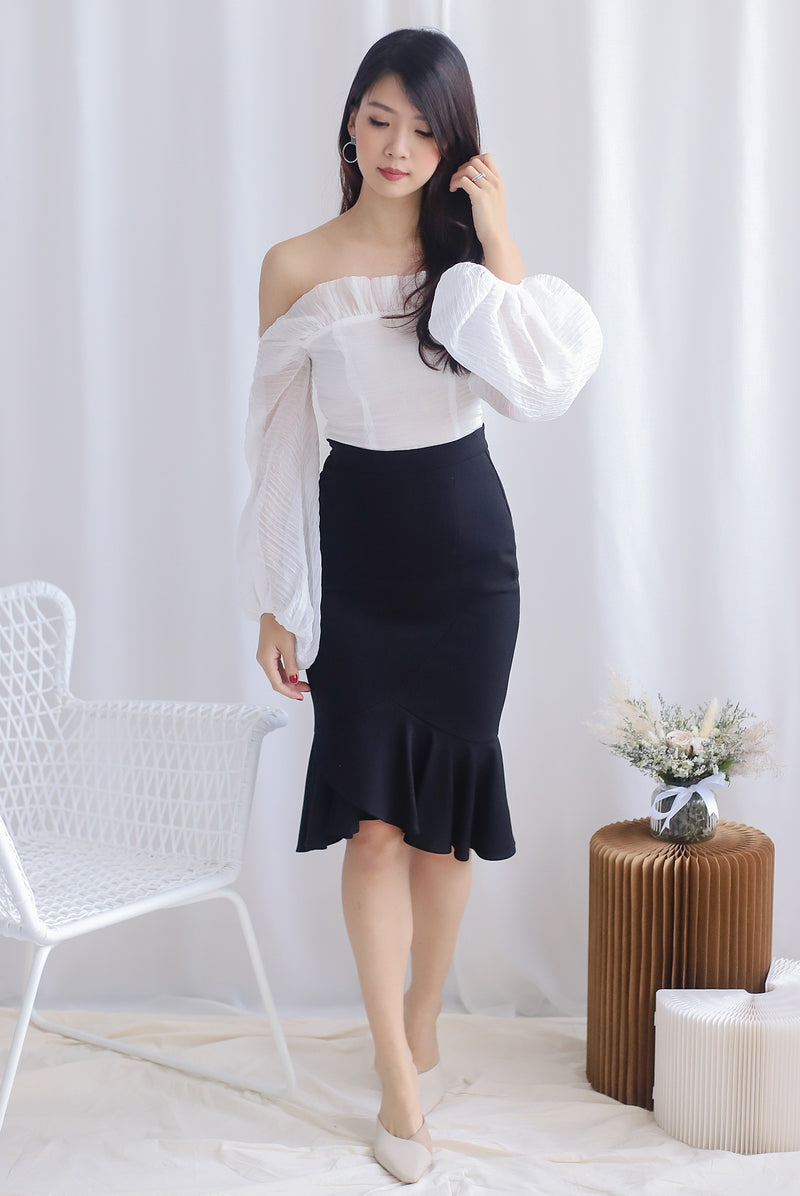 *Premium* Narelle Pleated Off Shoulder Top In White