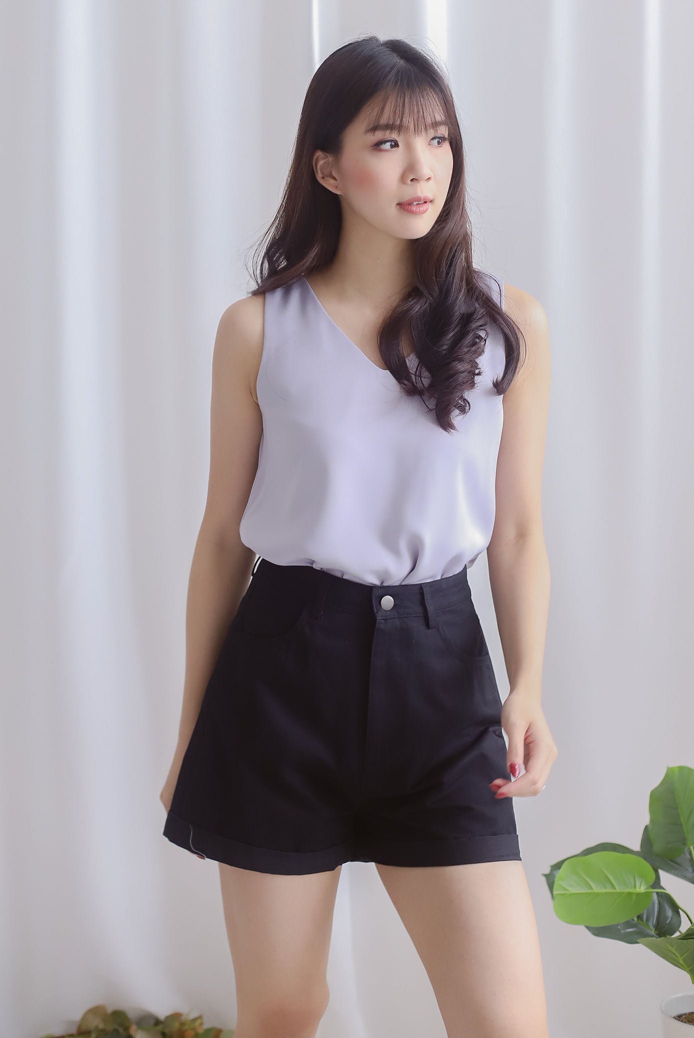 Owena Denim Shorts In Black