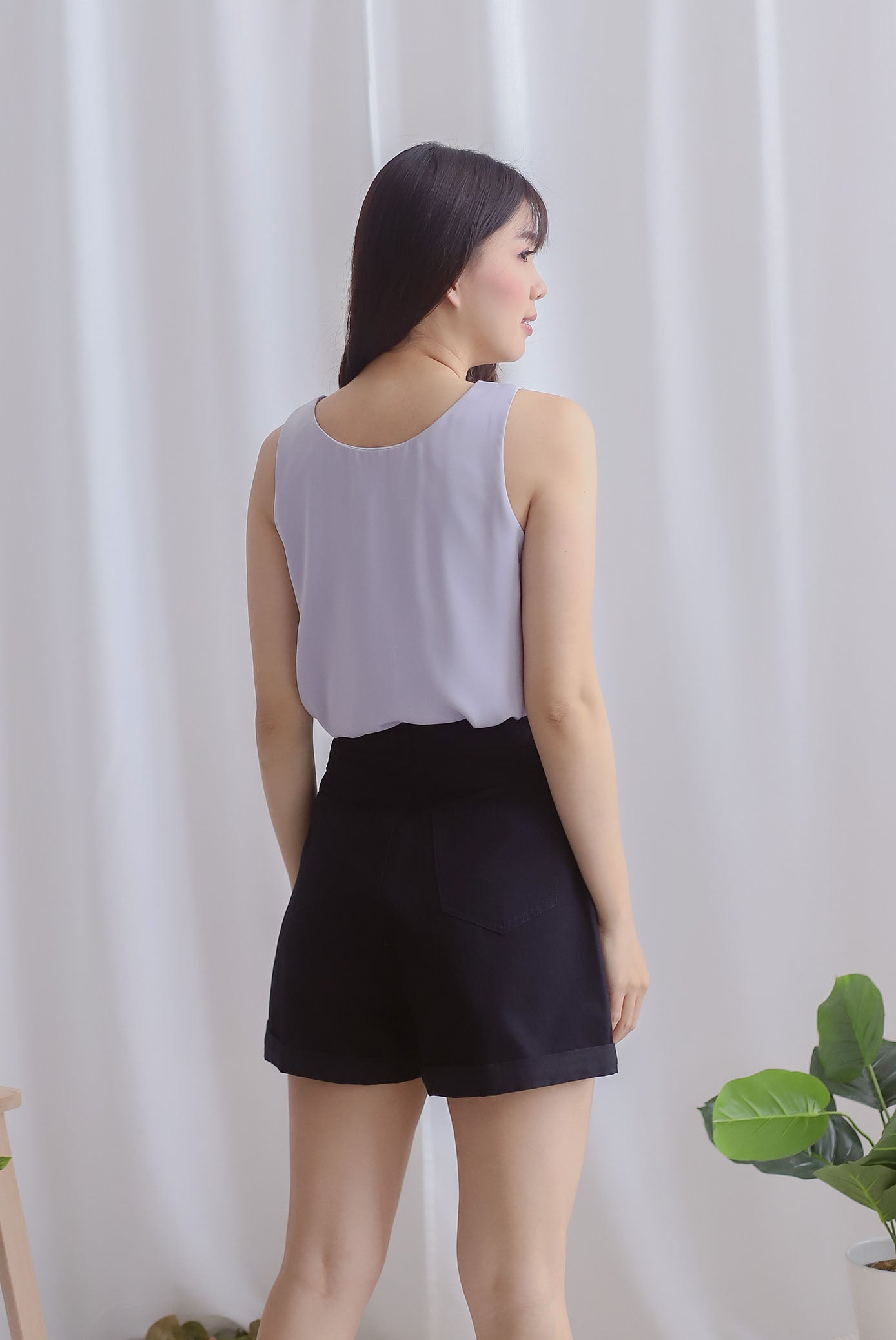Owena Denim Shorts In Black