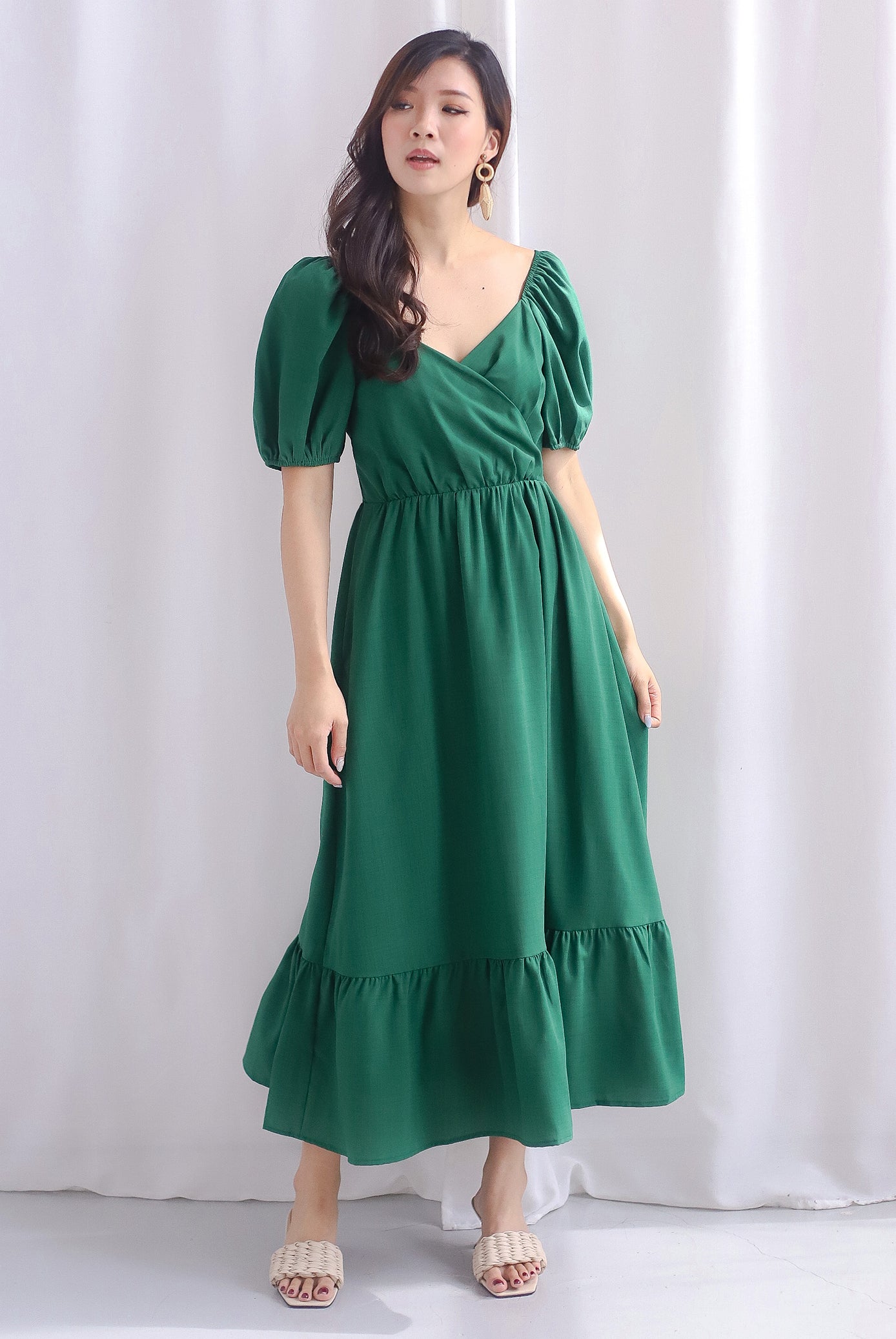 Preston Puffy Sleeve Faux Wrap Front Dress In Kelly Green - Size XS Preston Puffy Sleeve Faux Wrap Front Dress In Kelly Green - Size XS