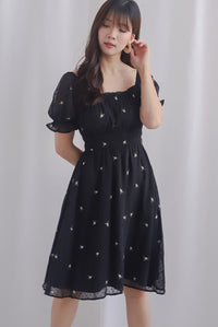 *Restocked* Reese Embro Swiss Dot Puffy Sleeve Dress In Black