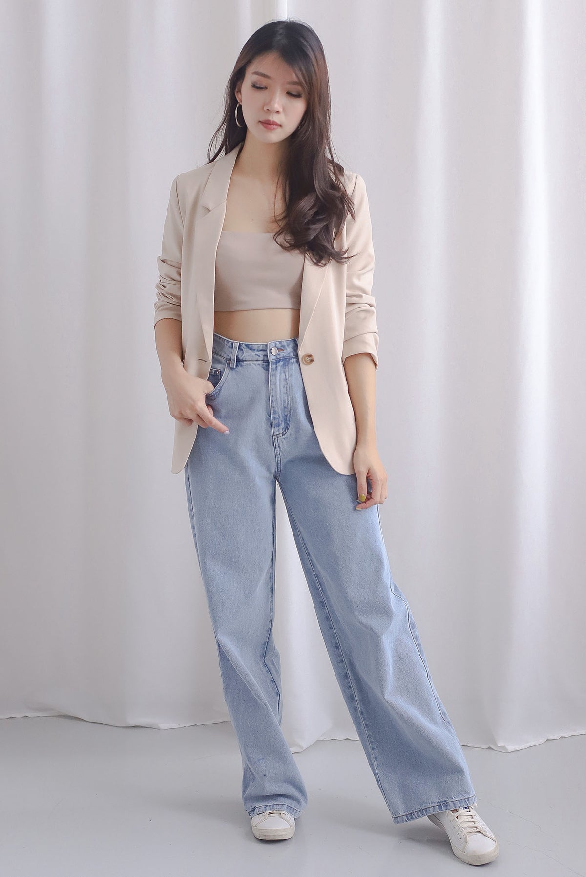 Rochelle Straight Cut Denim Jeans In Light Wash