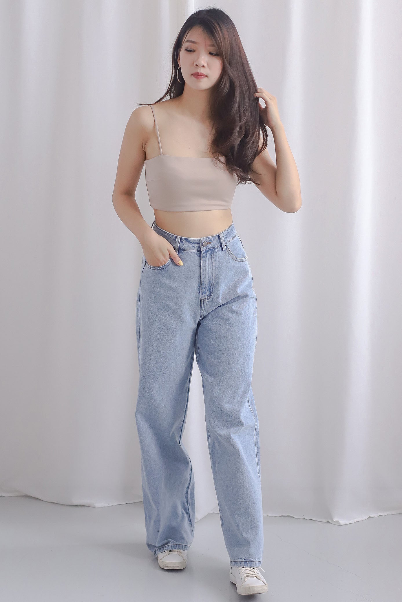 Rochelle Straight Cut Denim Jeans In Light Wash