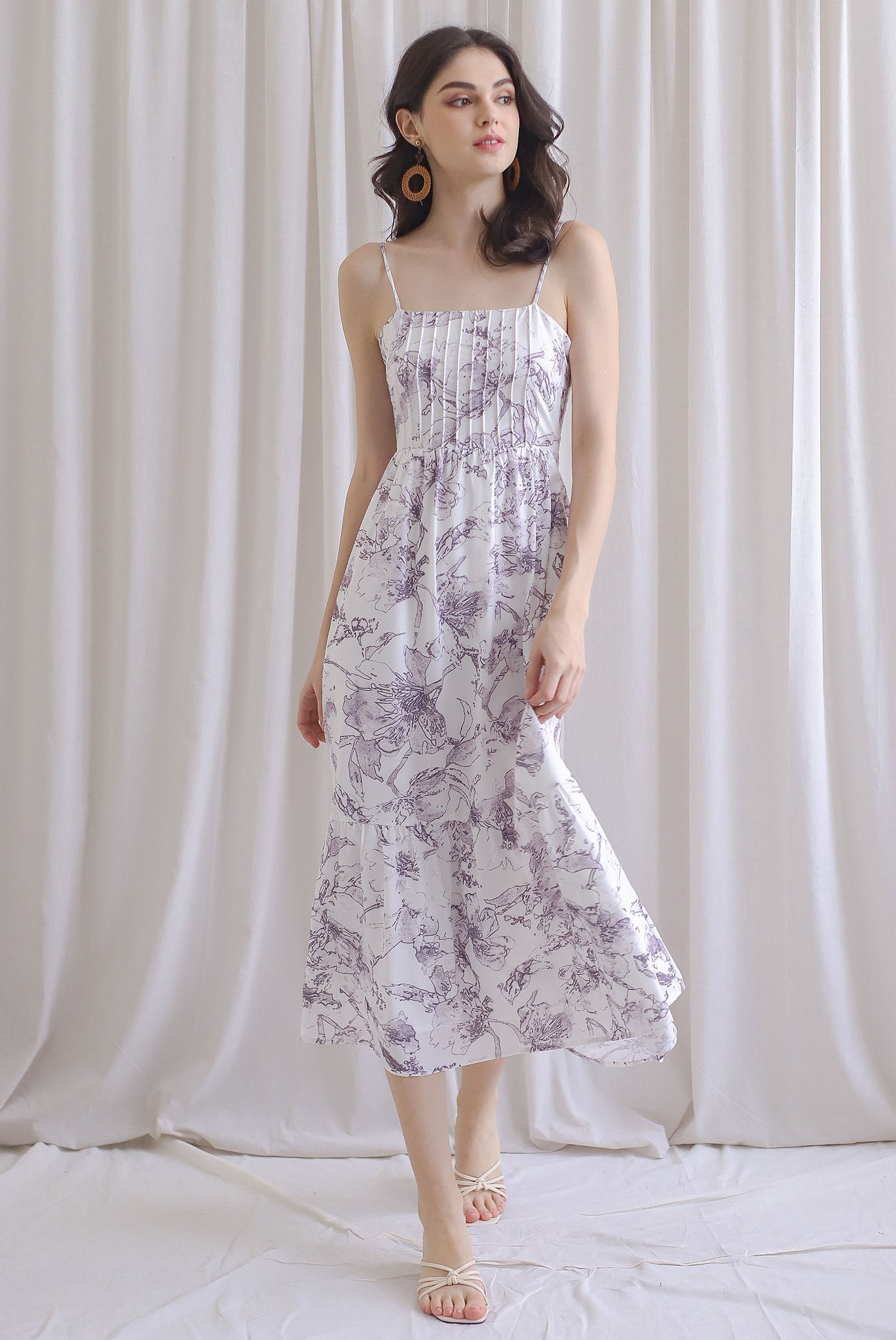 Saletta Spag Pintuck Cut Out Back Dress In White Floral