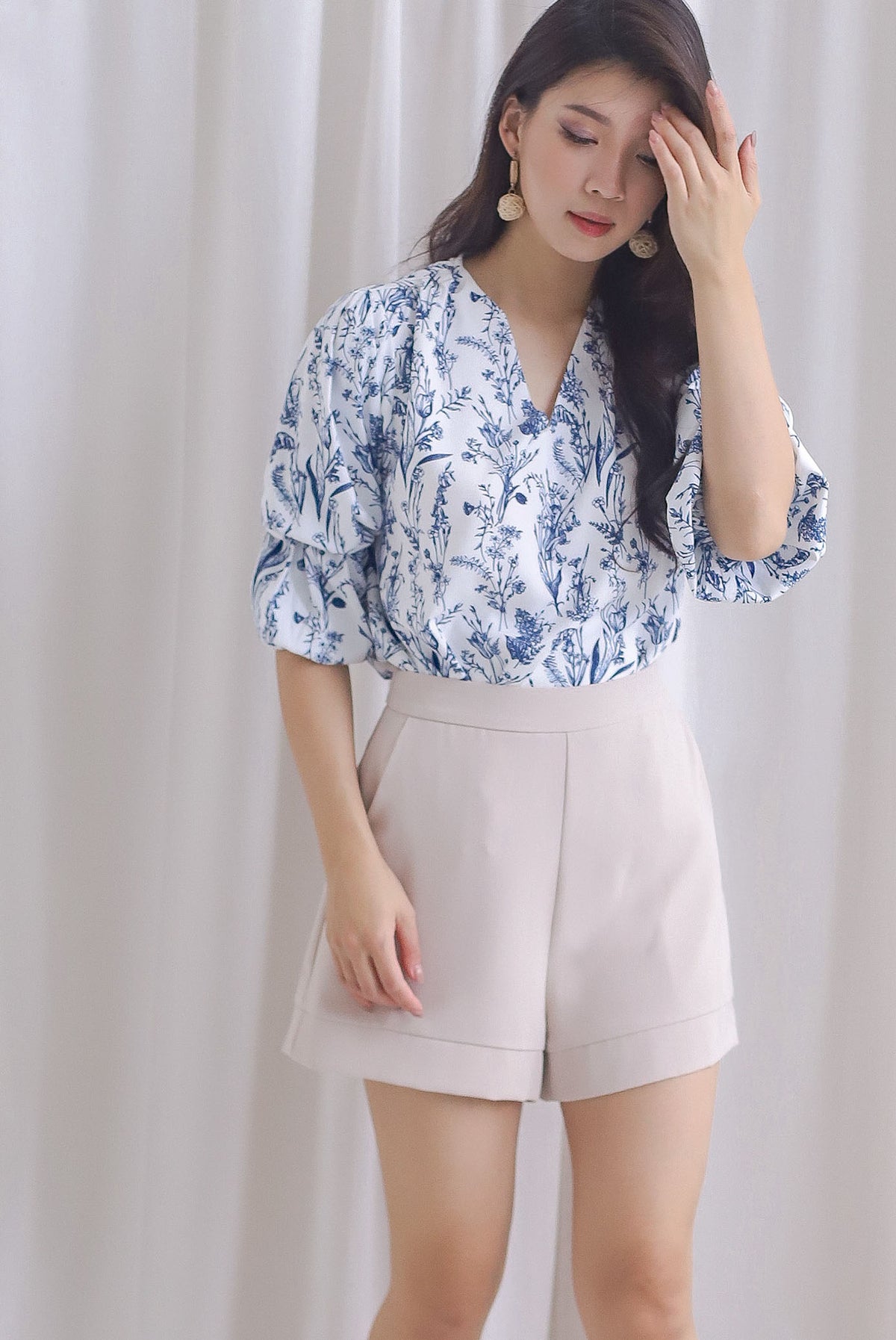 TDC Antonia Double Poof Top In Porcelain