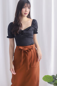 TDC Pilar Twist Sweetheart Top In Black