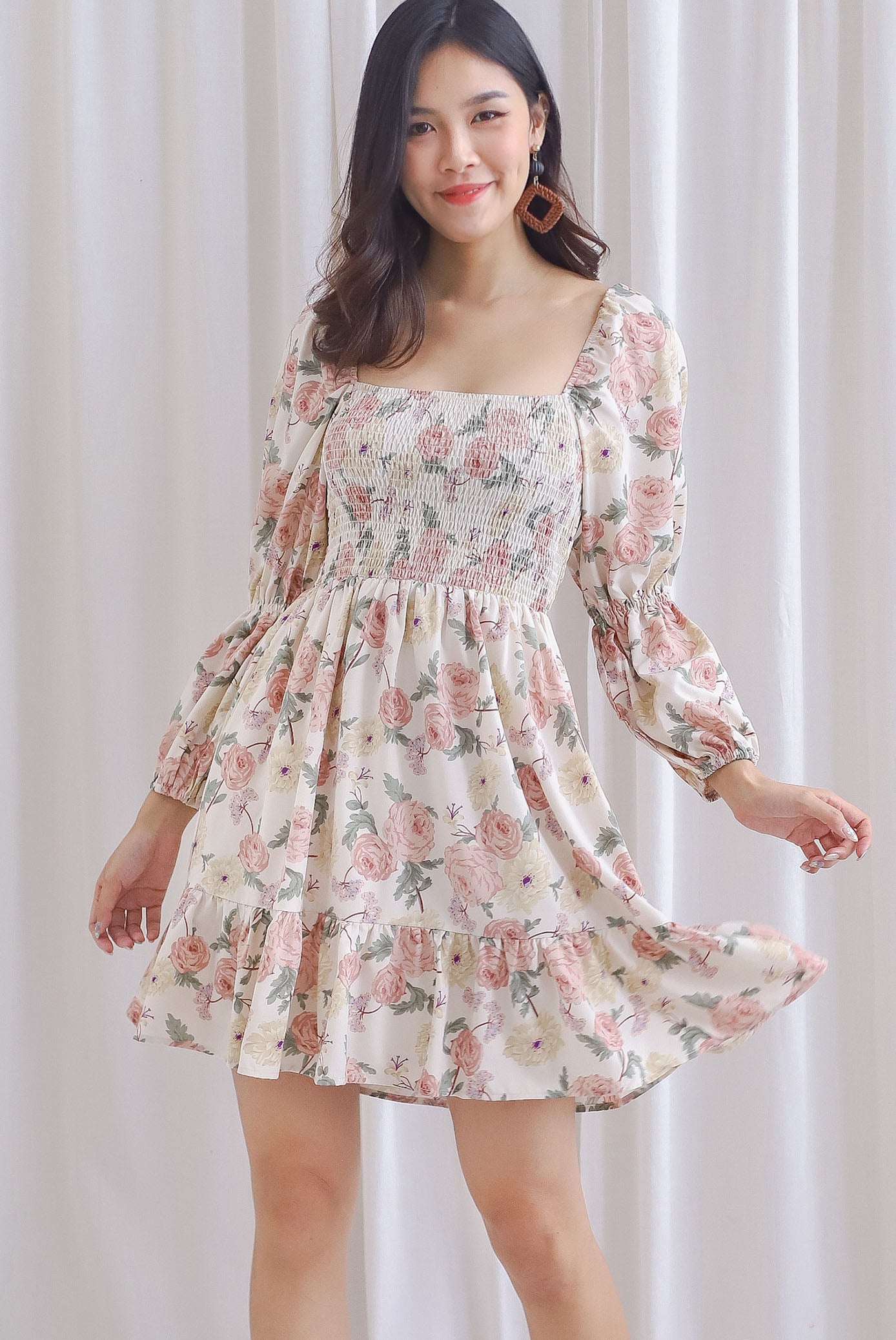 *Restocked* TDC Yumi Tiered Puffy Sleeve Dress In Cream Floral