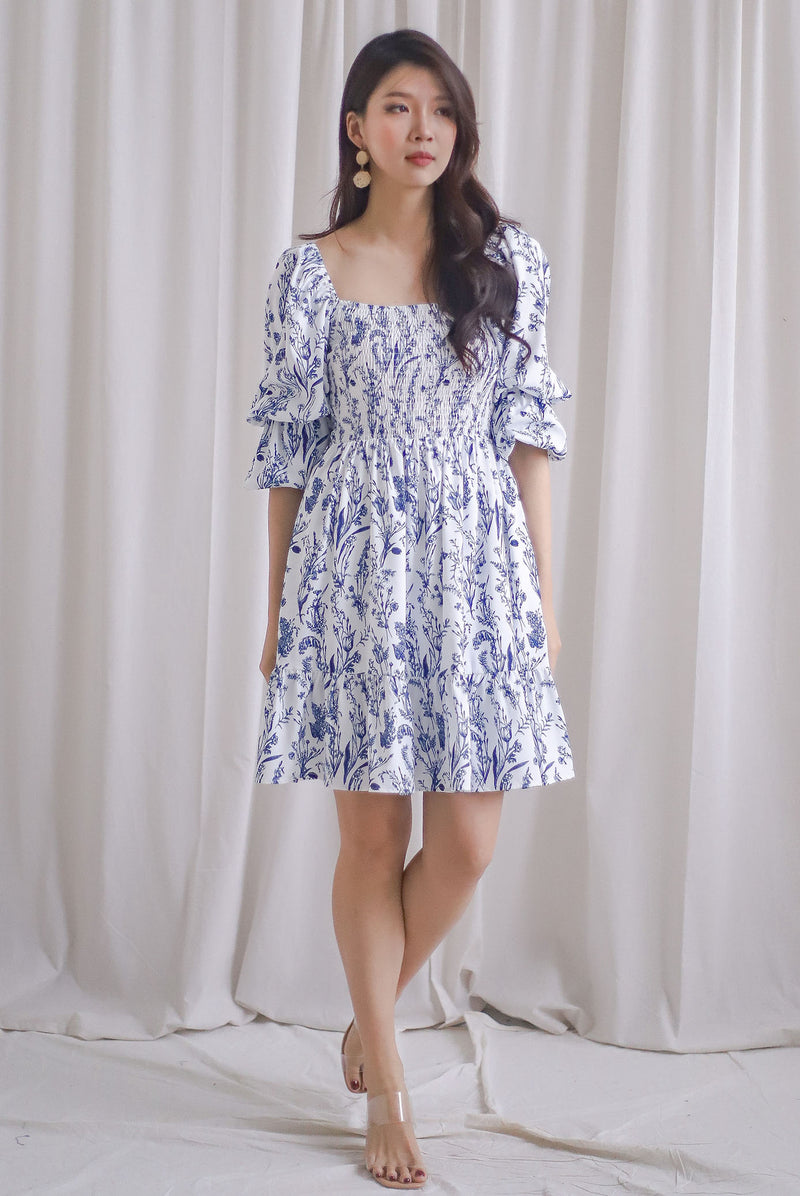 TDC Yumi Tiered Puffy Sleeve Dress In Porcelain