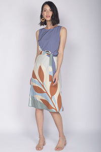 *Exclusive Print* TDC Christella Leafy Abstract Slit Dress In Earth