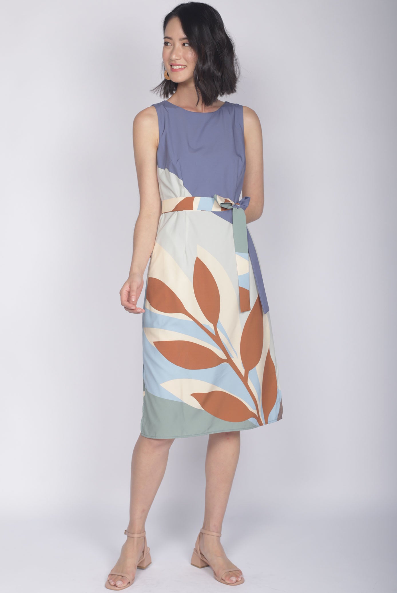 *Exclusive Print* TDC Christella Leafy Abstract Slit Dress In Earth
