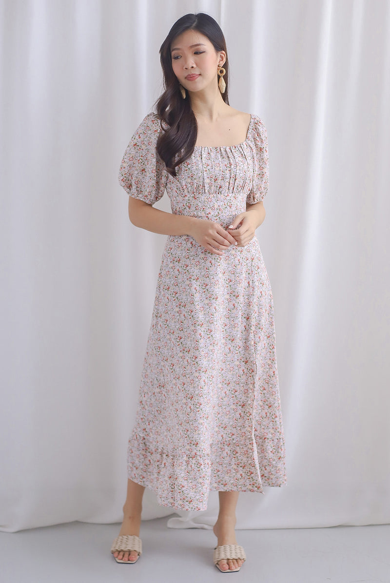 Vandelia Puffy Sleeve Ruched Maxi Dress In Red Floral