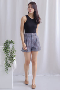 *Premium* Velle Plaids Shorts In Navy Blue
