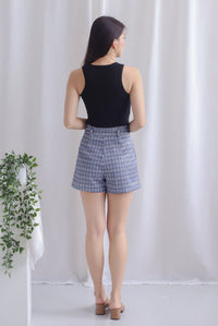 *Premium* Velle Plaids Shorts In Navy Blue