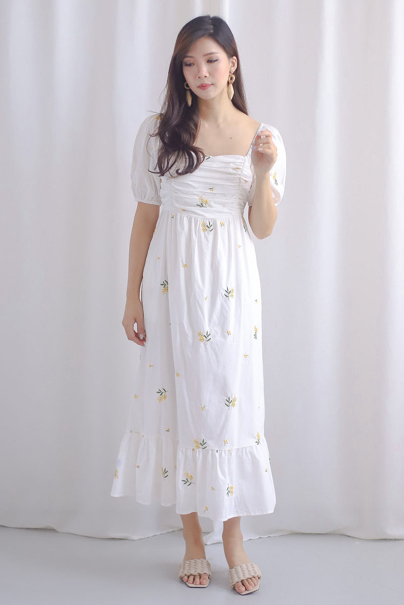 Wildseed Empire Ruched Front Embroidery Dress In White