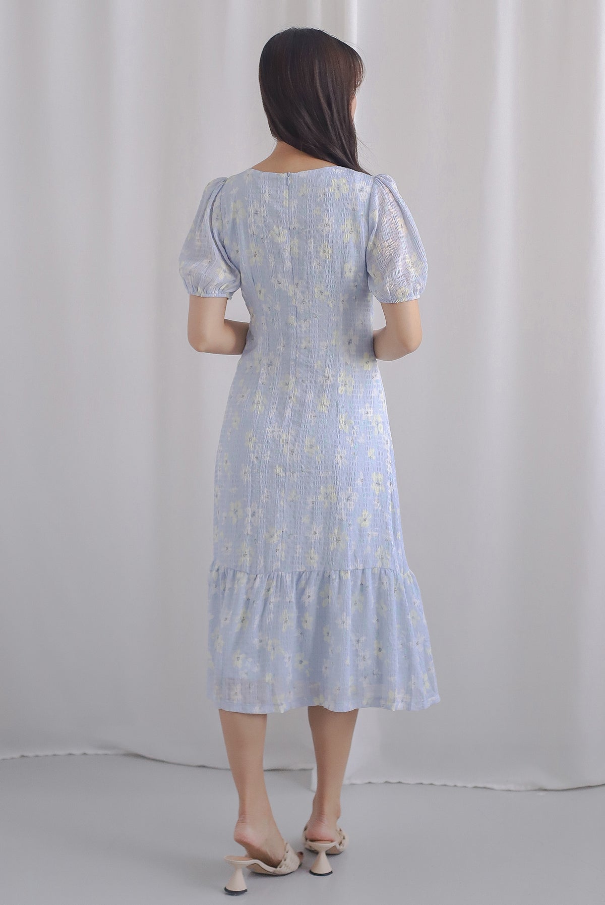 Wioleta Floral Puffy Sleeve Buttons Midi Dress In Blue